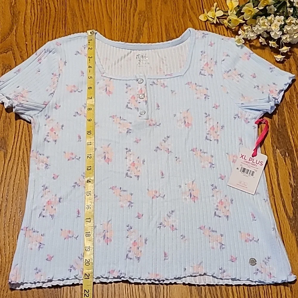 Justice NWT Light Blue Floral Top - Girls XL Plus